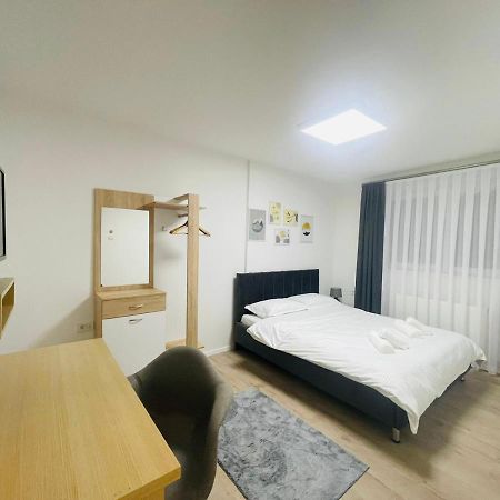 Pristina Nest Apartment Luaran gambar